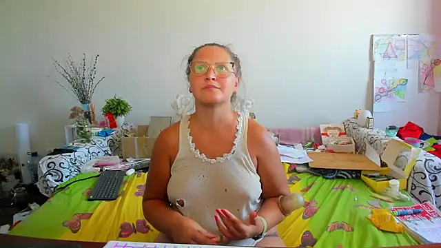 IamYourNarcotic online show from 09.23.25