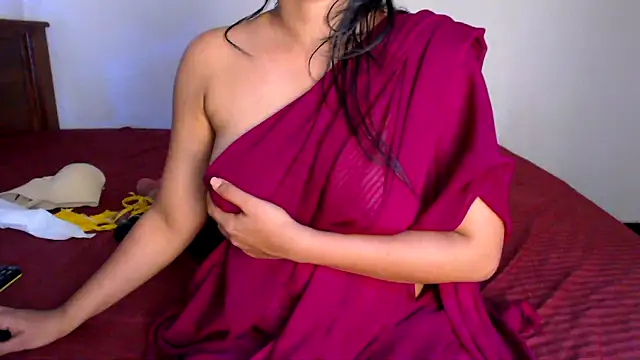 Snapshot of BeautyPriya chatting on 05.29.26 BeautyPriya online show from 05.29.26