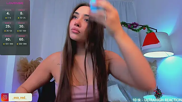 Snapshot of _Eva_Rose_ chatting on 12.25.24 Eva Rose online show from 12.25.24