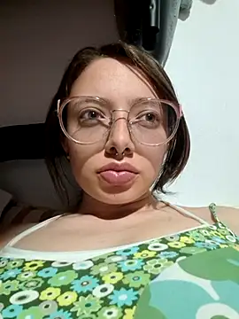 Snapshot of linda-schmidt chatting on 07.19.26 linda-schmidt online show from 07.19.26