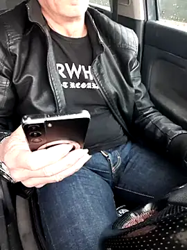 Snapshot of giorgio481510 chatting on 11.27.25 giorgio481510 online show from 11.27.25