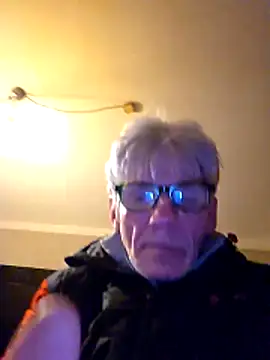 Snapshot of InMeinenMund chatting on 12.03.25 InMeinenMund online show from 12.03.25