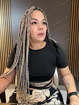 KellyBrooklyn  online show from 10.16.25