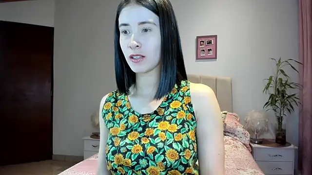 macarena vallejo online show from 10.10.25