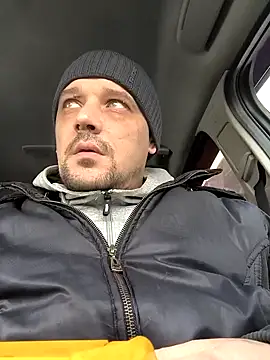 Snapshot of DanielOhCool chatting on 01.13.25 DanielOhCool online show from 01.13.25