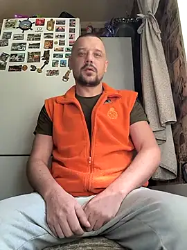 Snapshot of DanielOhCool chatting on 09.21.25 DanielOhCool online show from 09.21.25