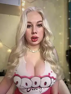 LaraHollywood online show from 02.16.25