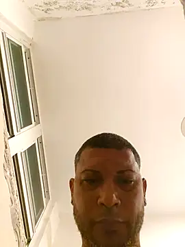 Snapshot of tropikboy chatting on 07.19.26 tropikboy online show from 07.19.26