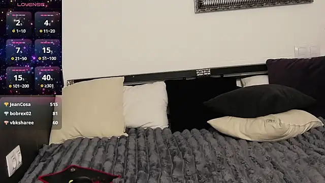 Ashley Ross  online show from 03.13.25