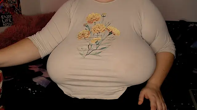 SenzualHotM online show from 11.18.25