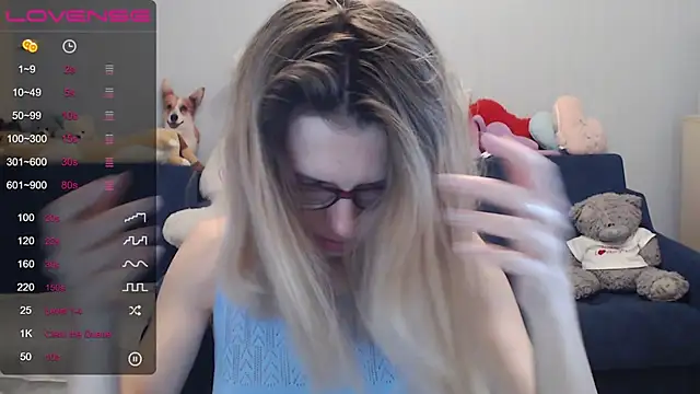 night is dark online show from 03.21.25