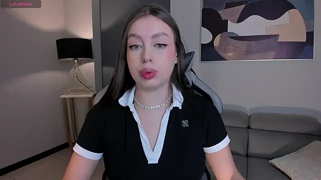 EllaClark online show from 09.30.25