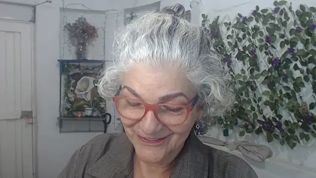 FunnyGrandma online show from 11.09.25