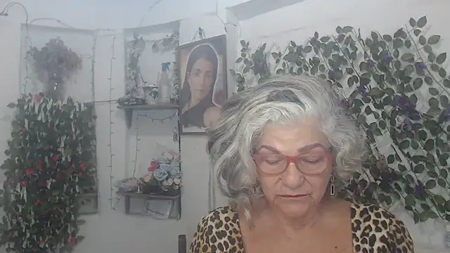 FunnyGrandma online show from 11.19.25
