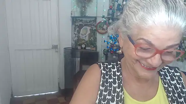 FunnyGrandma online show from 12.18.25