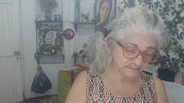 FunnyGrandma online show from 02.04.26