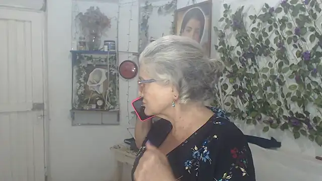 FunnyGrandma online show from 02.10.26
