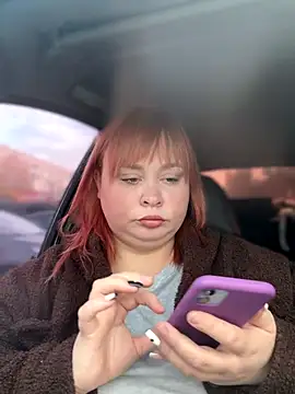 Model9798 online show from 11.03.25