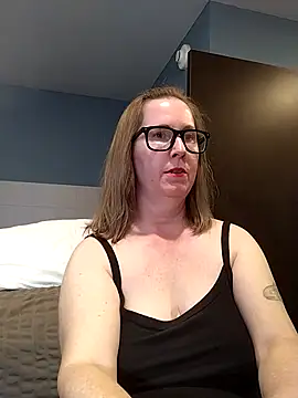 Snapshot of SweetandNaughty1 chatting on 09.10.25 SweetandNaughty1 online show from 09.10.25