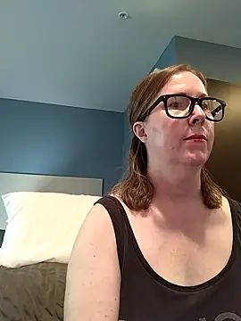 Snapshot of SweetandNaughty1 chatting on 09.25.25 SweetandNaughty1 online show from 09.25.25