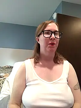 Snapshot of SweetandNaughty1 chatting on 10.07.25 SweetandNaughty1 online show from 10.07.25