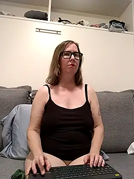 SweetandNaughty1 online show from 04.08.26