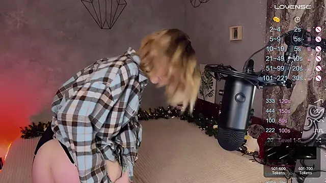 Your Sweet Lilu online show from 12.24.24