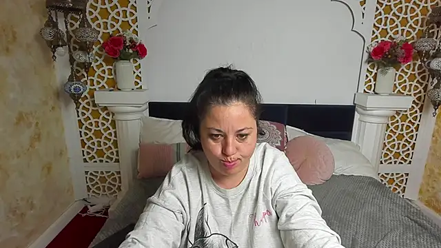 AleshaArabian online show from 10.25.25