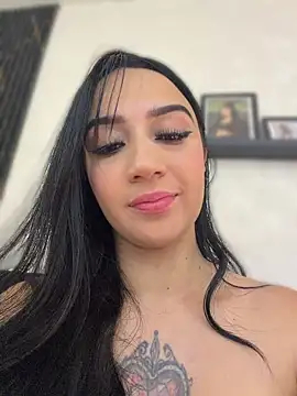 EmmyEvans1 online show from 05.13.26