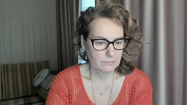 lauraoven online show from 01.19.25