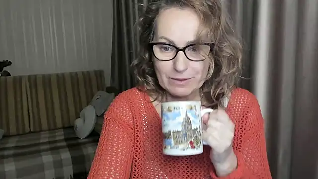 lauraoven online show from 01.20.25