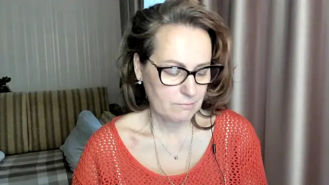 lauraoven online show from 02.09.25