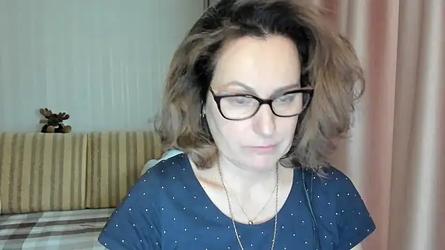 lauraoven online show from 03.01.25