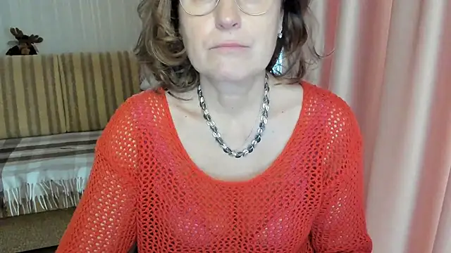 lauraoven online show from 03.10.25