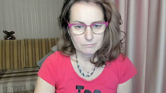 lauraoven online show from 03.17.25