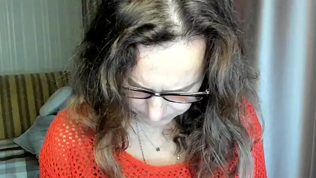 lauraoven online show from 11.03.25