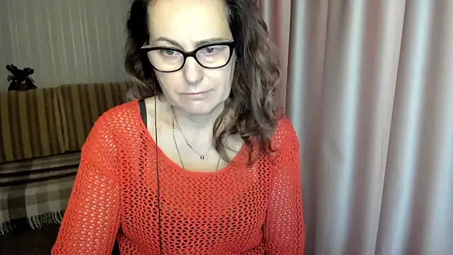 lauraoven online show from 01.08.26