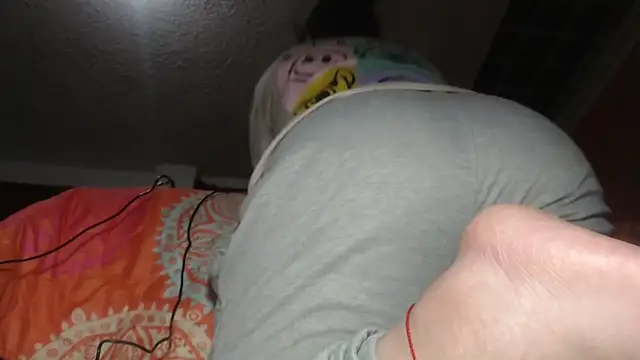 prettyangelsquirt online show from 04.16.26