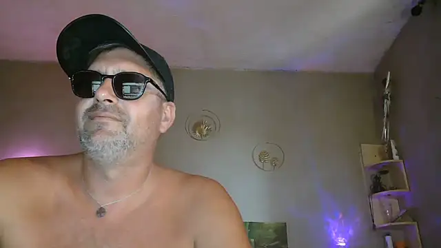 Snapshot of matrikes1 chatting on 07.16.26 matrikes1 online show from 07.16.26