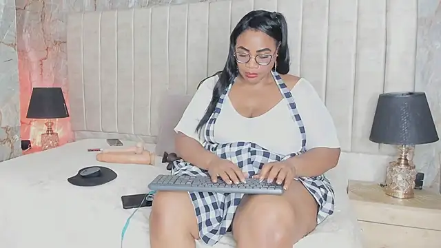 AranzaLatinBlacks online show from 02.19.25