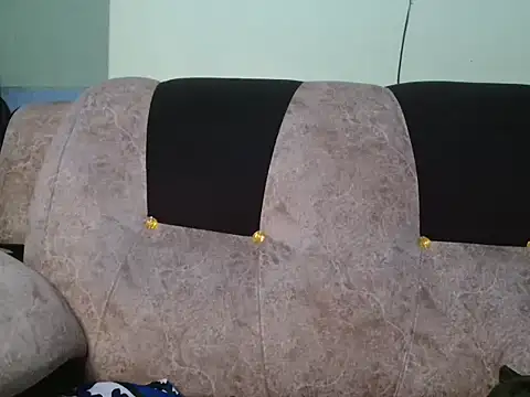 Snapshot of goddes_love chatting on 09.19.25 goddes love online show from 09.19.25