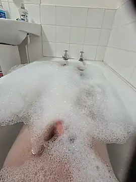 Deebo2212 online show from 02.18.26