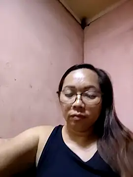 Snapshot of asianwet4u chatting on 04.21.26 asianwet4u online show from 04.21.26