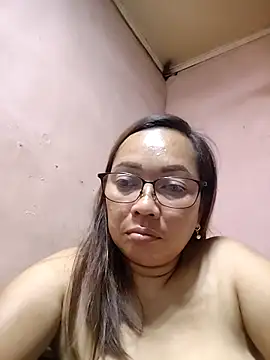Snapshot of asianwet4u chatting on 04.25.26 asianwet4u online show from 04.25.26