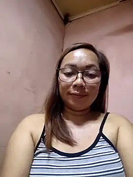 Snapshot of asianwet4u chatting on 05.05.26 asianwet4u online show from 05.05.26