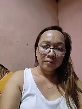 Snapshot of asianwet4u chatting on 05.19.26 asianwet4u online show from 05.19.26