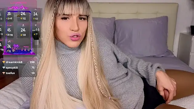 Snapshot of HelenSpellman chatting on 12.05.24 HelenSpellman online show from 12.05.24