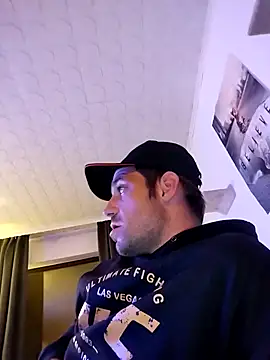 Codymc89 online show from 09.18.25