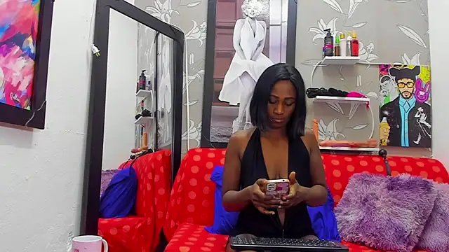 Snapshot of stNatashaBrunette chatting on 11.20.25 stNatashaBrunette online show from 11.20.25