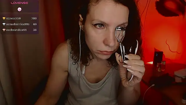 Snapshot of JohansonKatie chatting on 01.09.25 JohansonKatie online show from 01.09.25